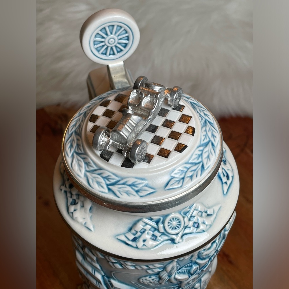 AVON Racing Car Stein with Gift Box - Picture 3 of 9